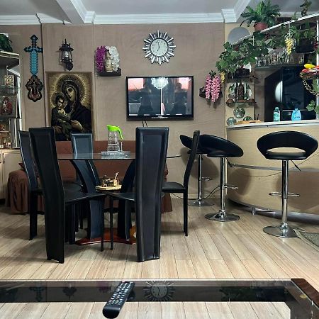 3 Room Flat In Tbilisi Esterno foto