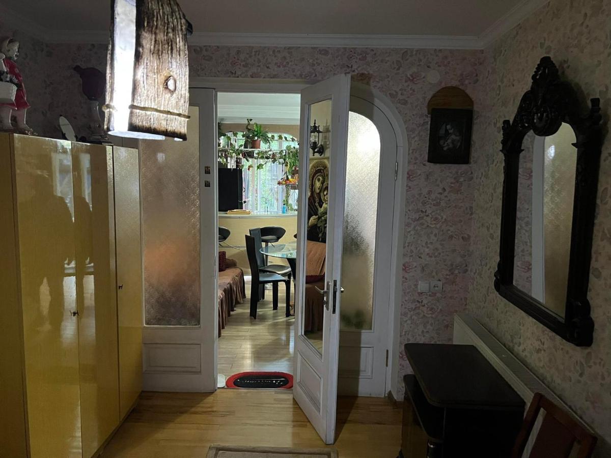 3 Room Flat In Tbilisi Esterno foto
