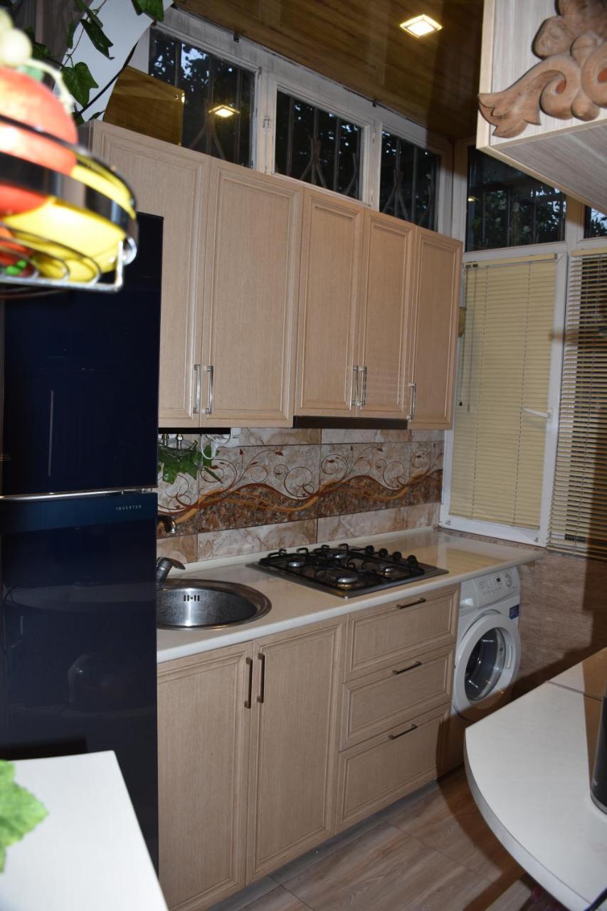 3 Room Flat In Tbilisi Esterno foto